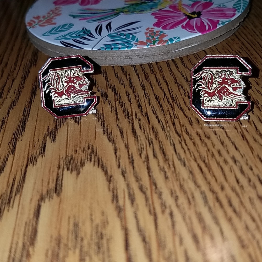 NWOT Carolina Gamecock earrings